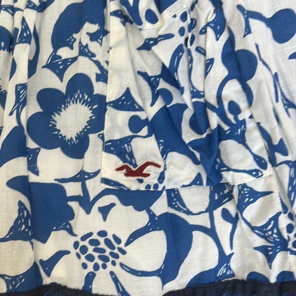 Mini Hollister Skirt. Cotton.  Juniors. M 
L 14 inches and waist 26 inches. - Picture 7 of 9